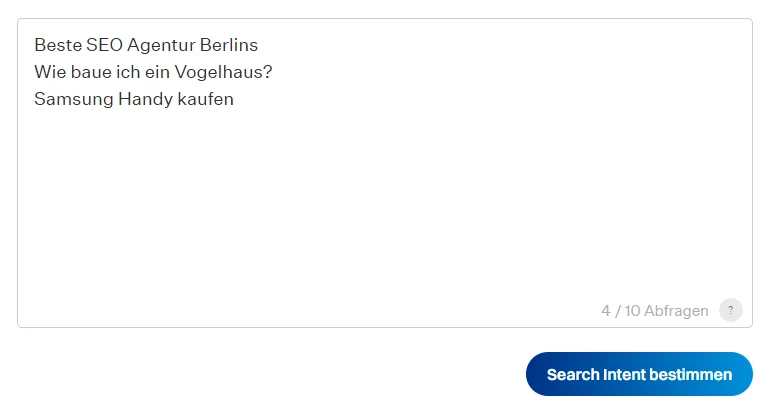 Eingabefeld eines Tools zur Bestimmung der Suchintention mit Beispiel-Keywords wie „Beste SEO Agentur Berlins“.